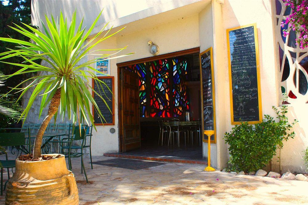 Villa Saint Exupery Gardens Hostel Nice Extérieur photo